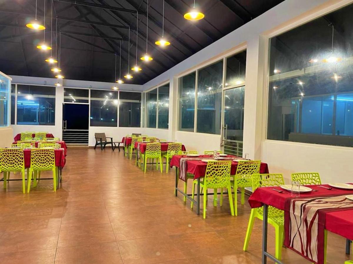 Firefly Resort Kanthalloor Exterior photo